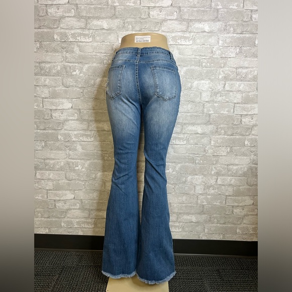 Distressed Jeans - Picture 3 of 4